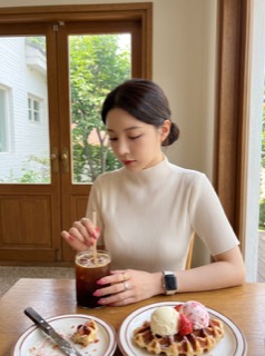 rimikimi AI profile shot 123