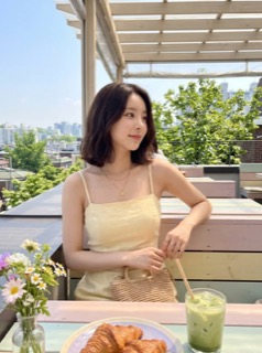 rimikimi AI profile shot 220